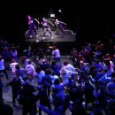 NEW BAL HIP HOP, Direction artistique et mise en scene Severine Bidaud, dite Lady Severine, au Cirque Theatre Elbeuf le 17 decembre 2022.
Avec : Cynthia Barbier, Severine Bidaud, Clement James, Blondy Mota Kisoka et Cault Nzelo
(photo by Patrick Berger)
